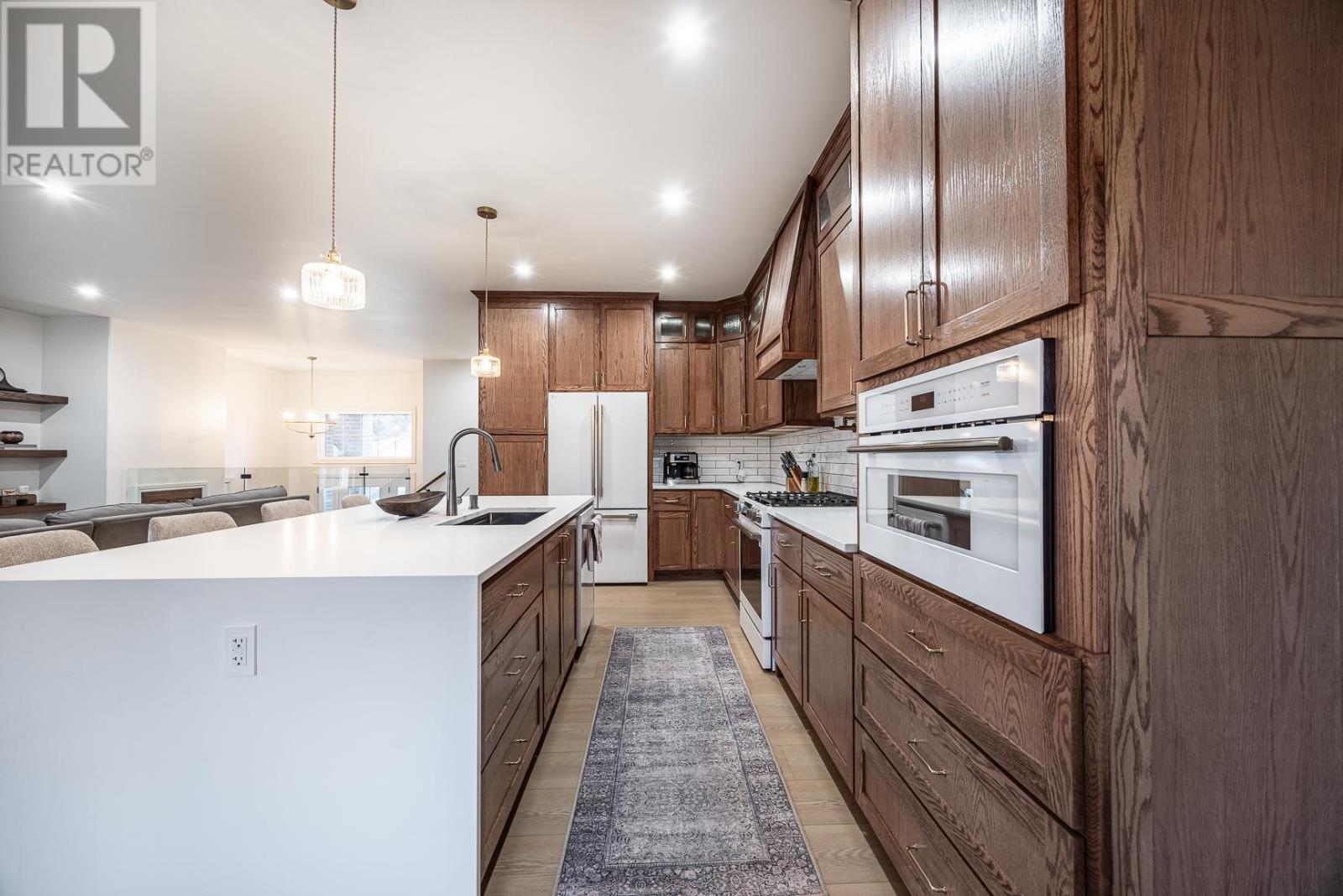 126 Queensgate Blvd, Sault Ste. Marie, ON
