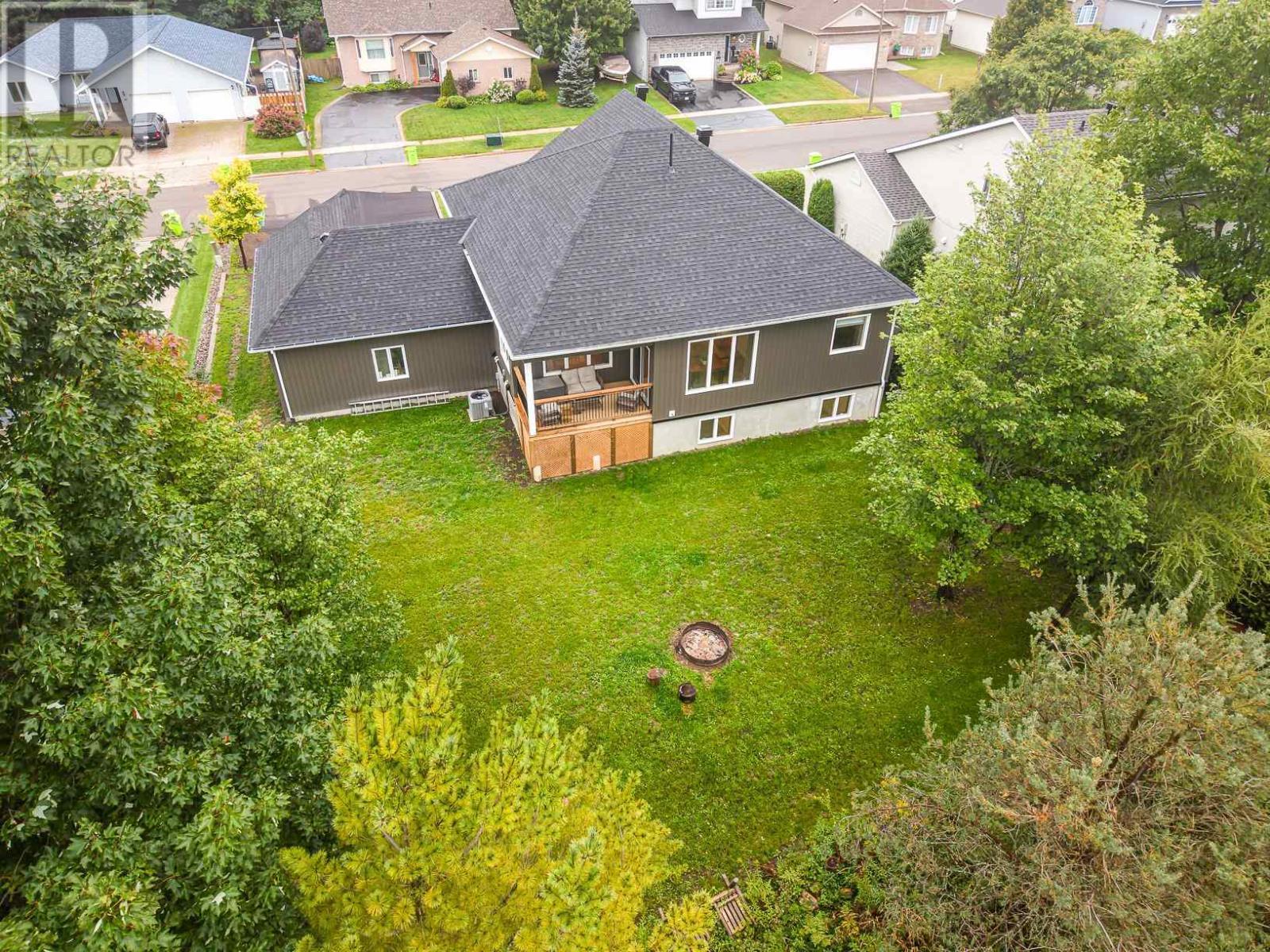 126 Queensgate Blvd, Sault Ste. Marie, ON