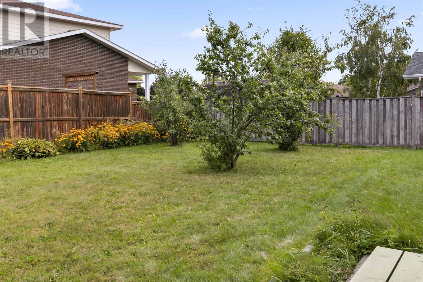 62 Laronde Ave, Sault Ste. Marie, ON