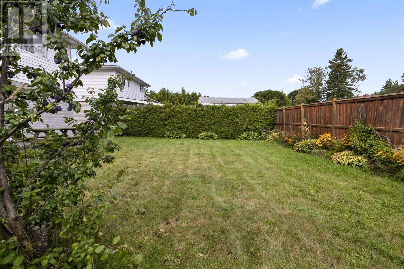 62 Laronde Ave, Sault Ste. Marie, ON