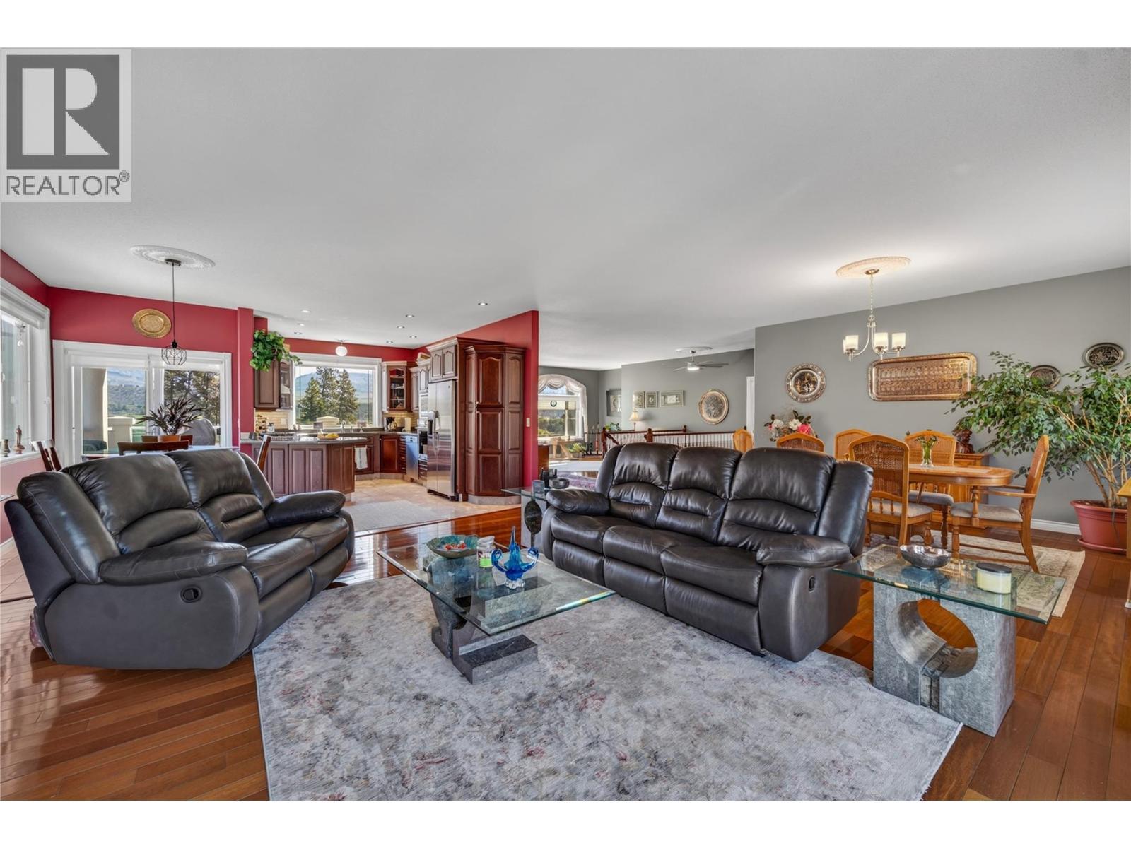 6812 Cabernet Place, Oliver, BC
