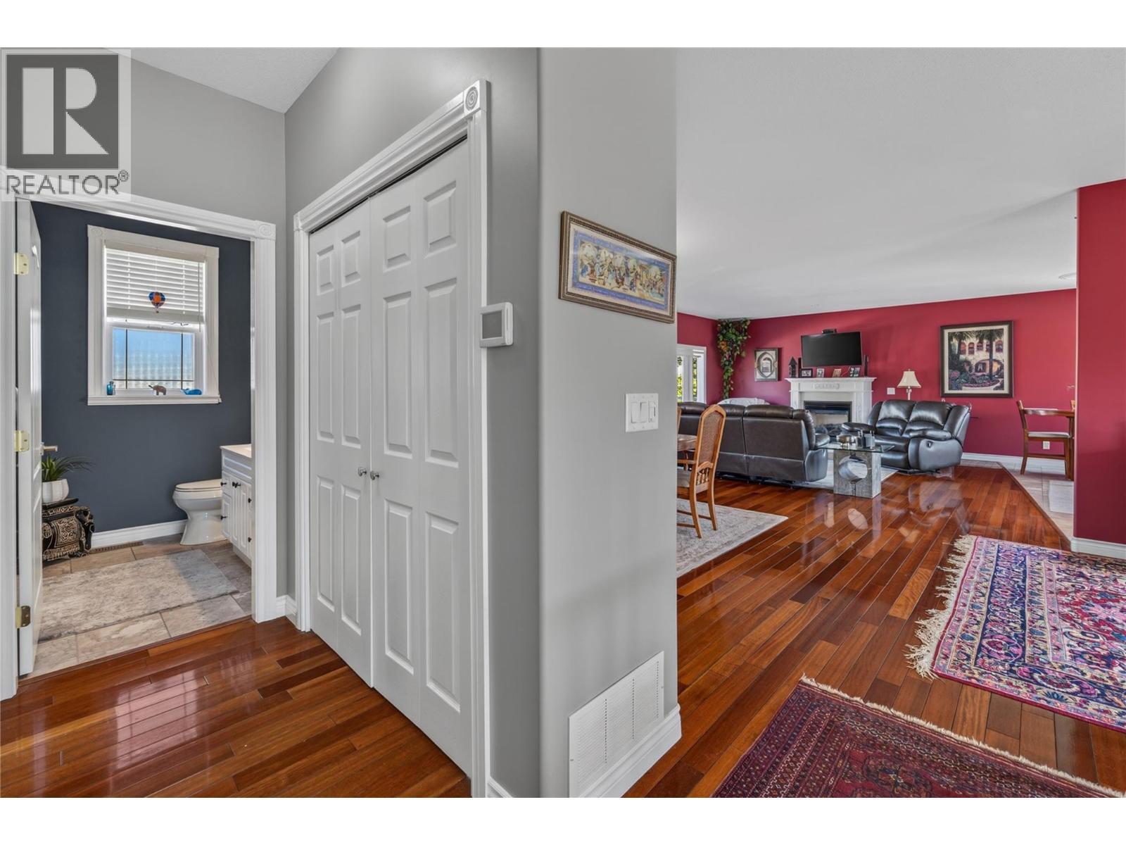 6812 Cabernet Place, Oliver, BC