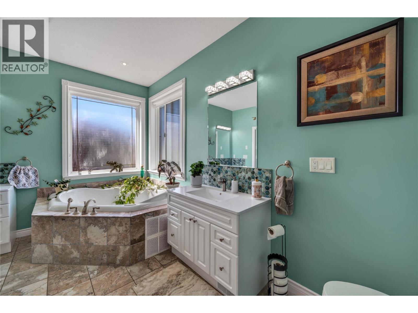 6812 Cabernet Place, Oliver, BC