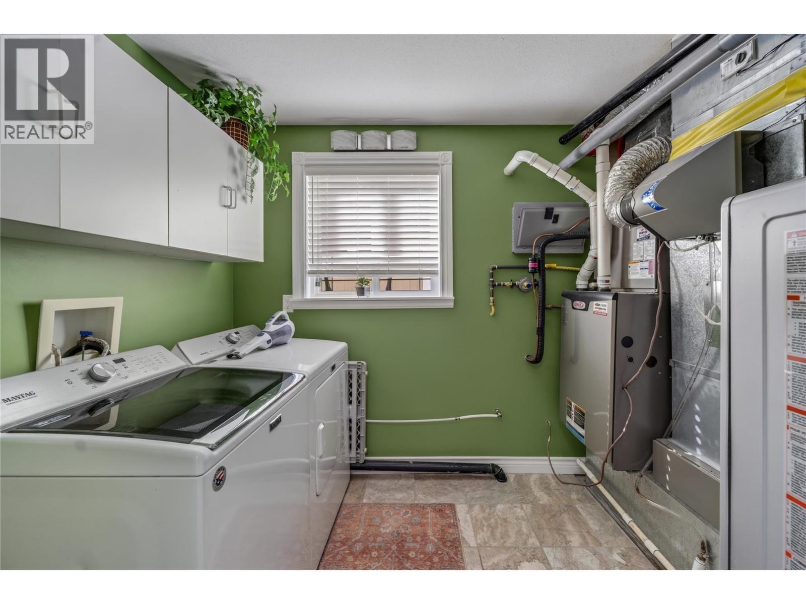 6812 Cabernet Place, Oliver, BC