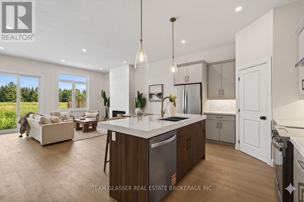 32 Dearing Drive, South Huron (Stephen), ON