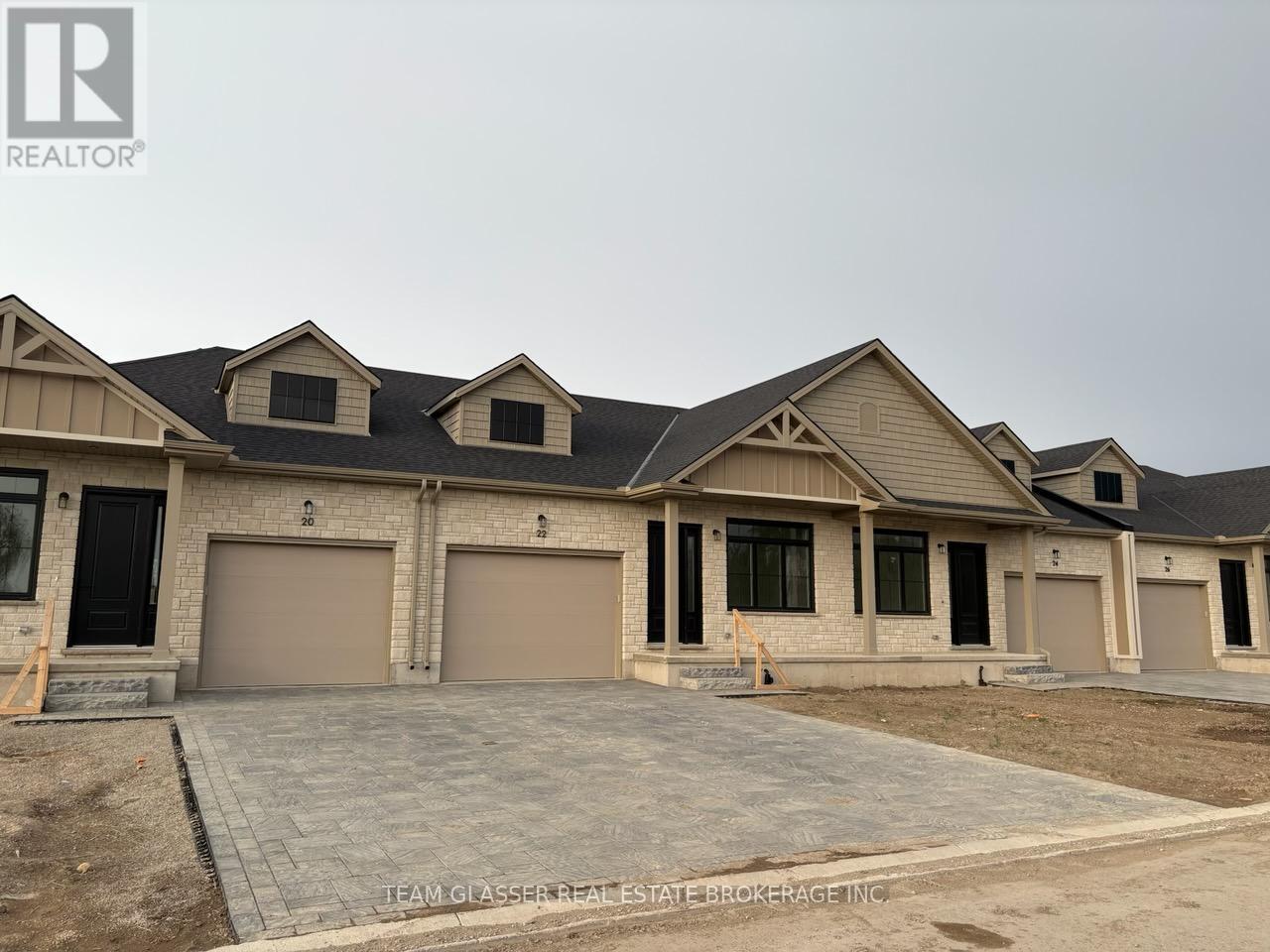 32 Dearing Drive, South Huron (Stephen), ON