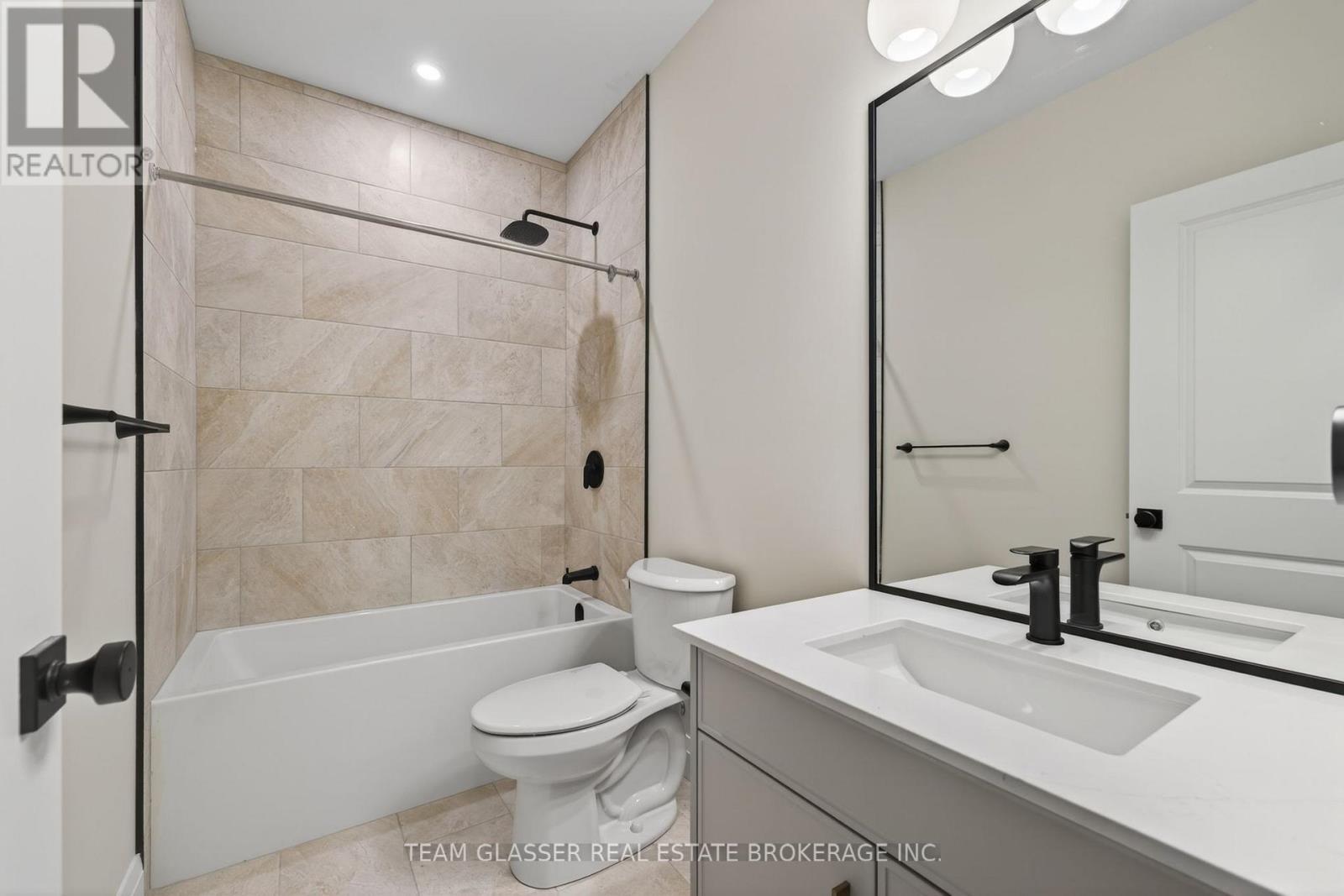 32 Dearing Drive, South Huron (Stephen), ON