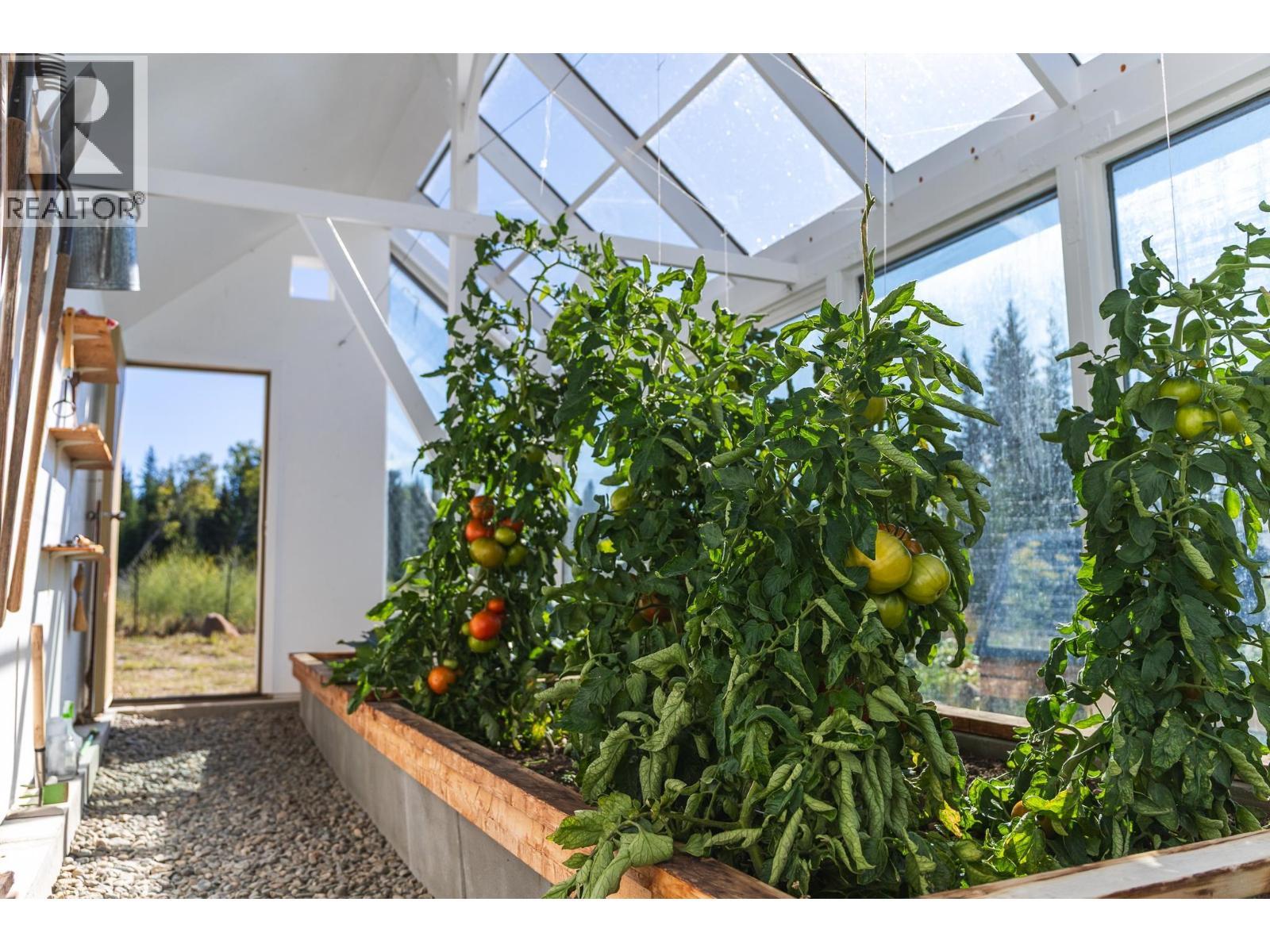 7568 High Country Road, Bridge Lake, BC
