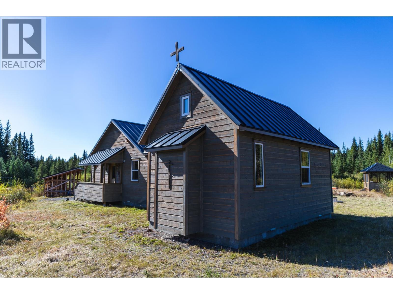 7568 High Country Road, Bridge Lake, BC