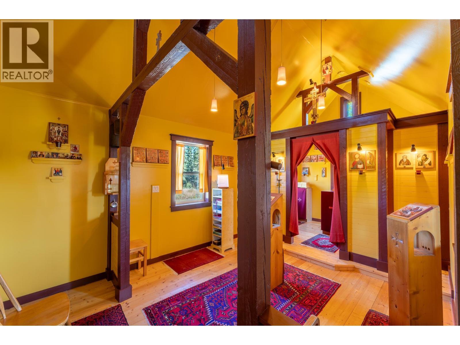 7568 High Country Road, Bridge Lake, BC