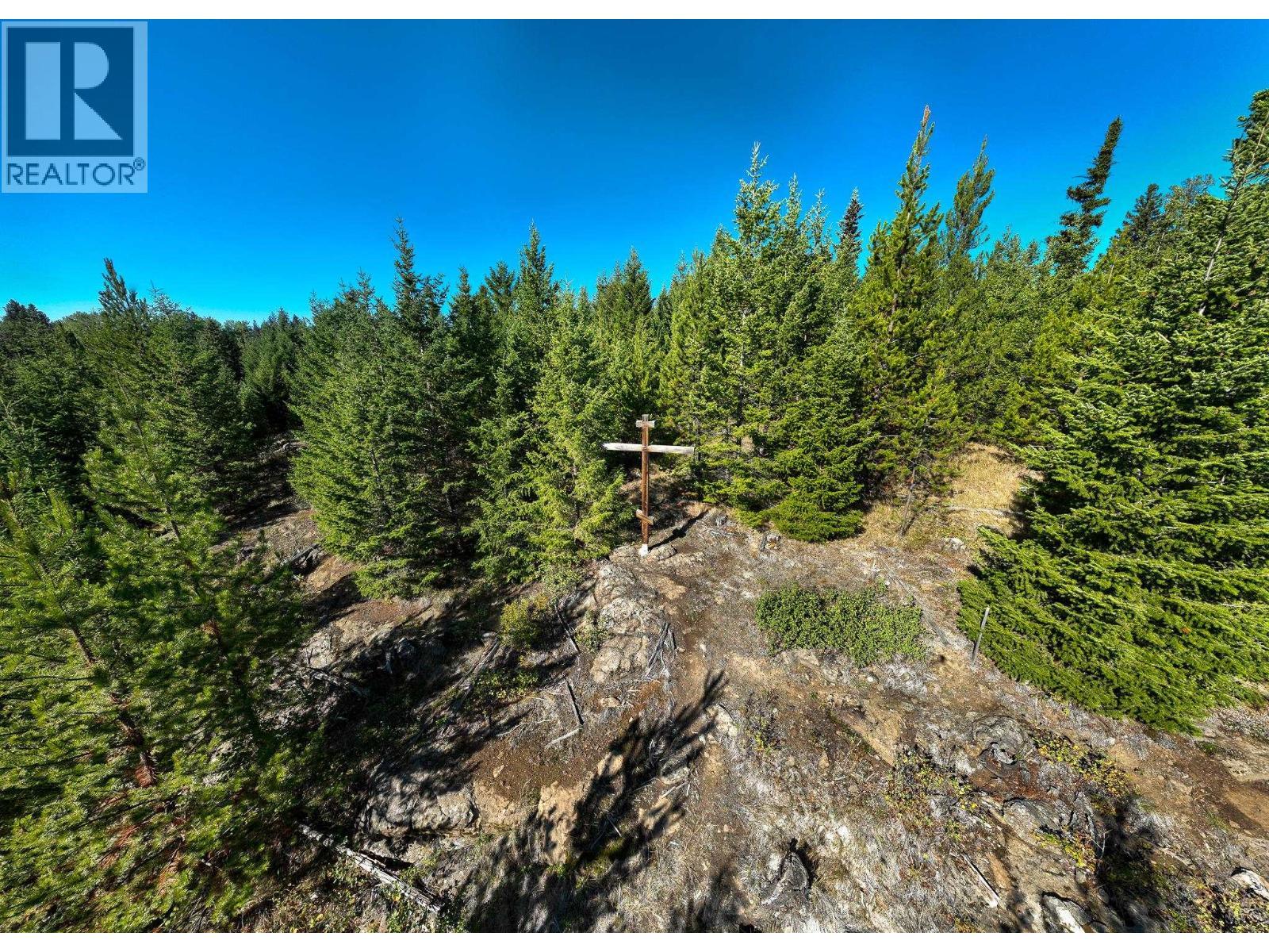 7568 High Country Road, Bridge Lake, BC