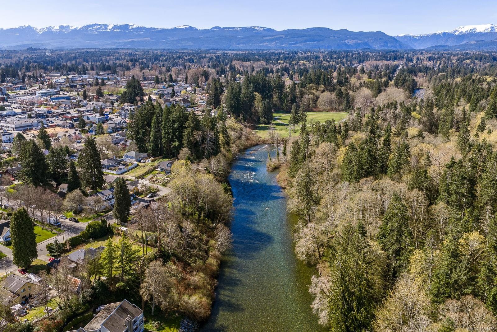232 2Nd St, Courtenay, BC