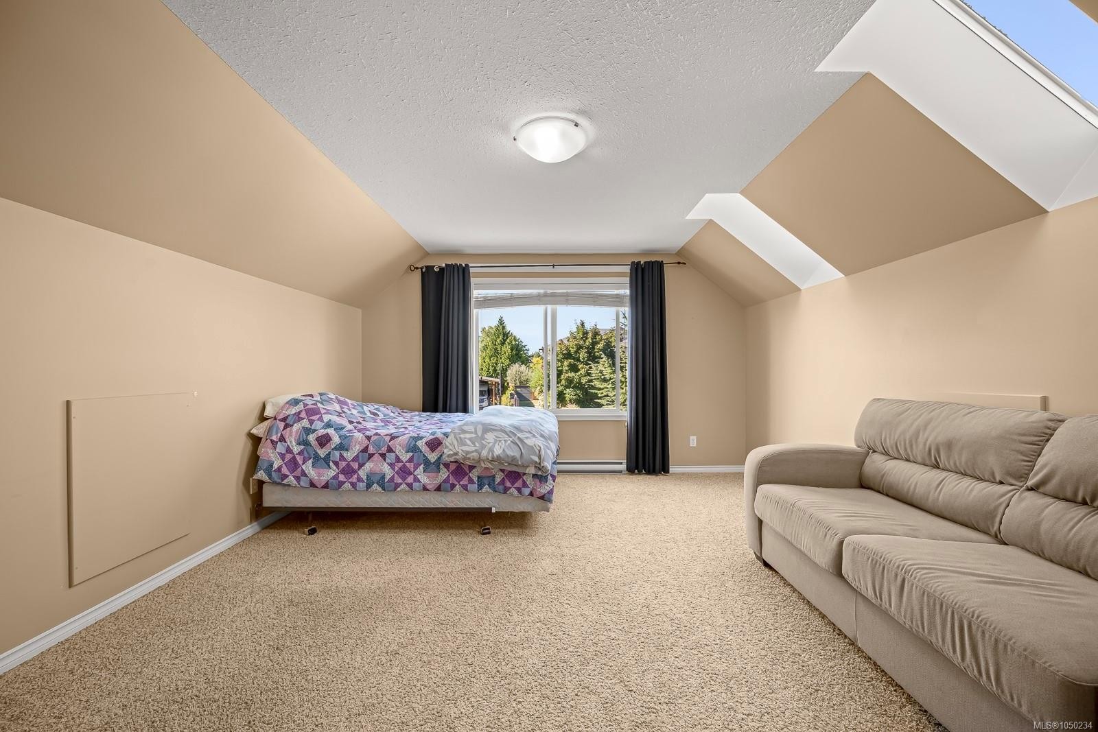 2464 Stirling Cres, Courtenay, BC