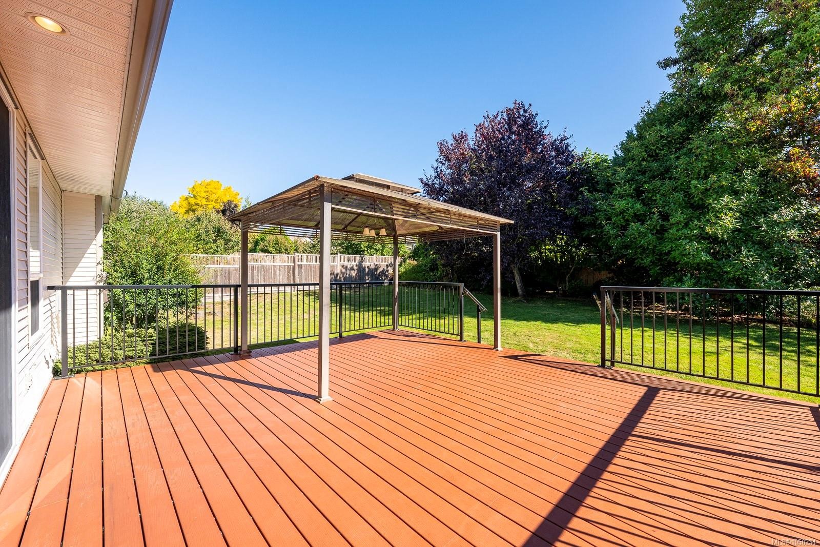 2464 Stirling Cres, Courtenay, BC