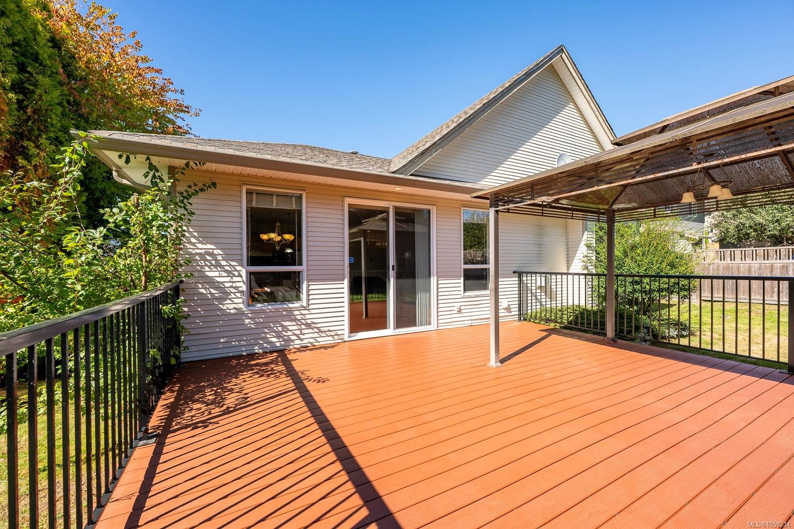 2464 Stirling Cres, Courtenay, BC