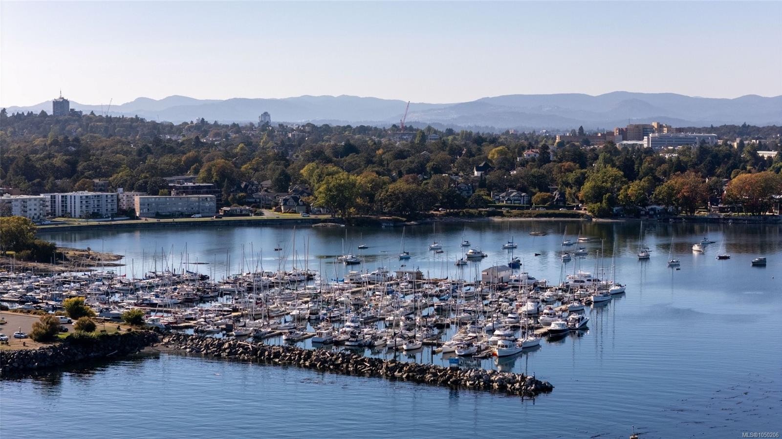 1027 Deal St, Oak Bay, BC