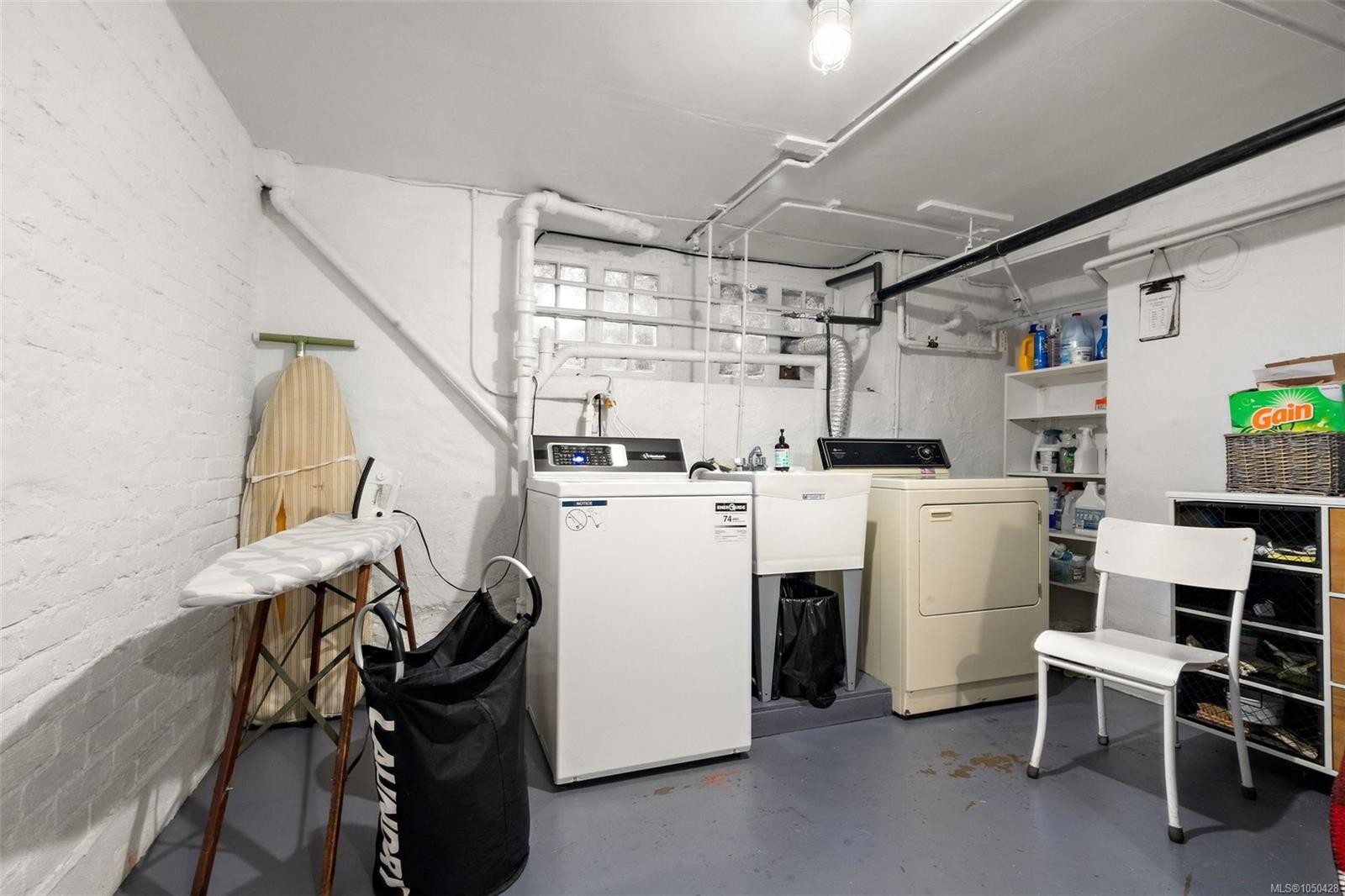 #5-1715 Rockland Ave, Victoria, BC