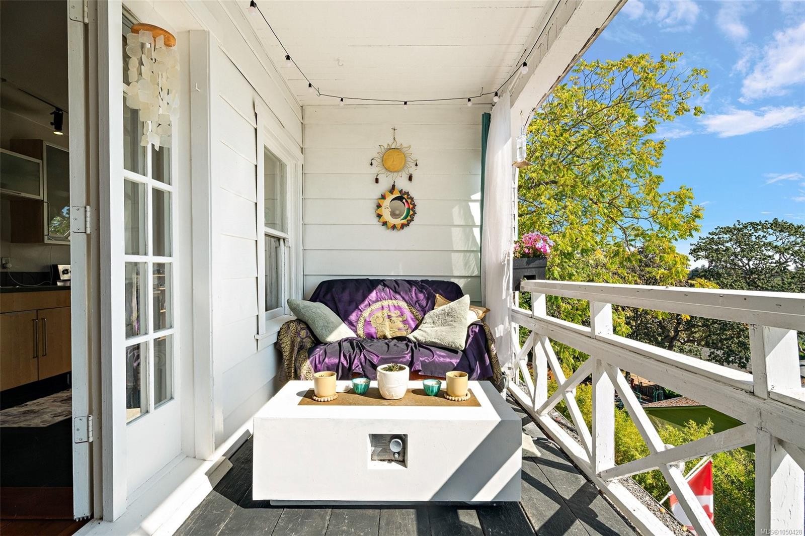 #5-1715 Rockland Ave, Victoria, BC