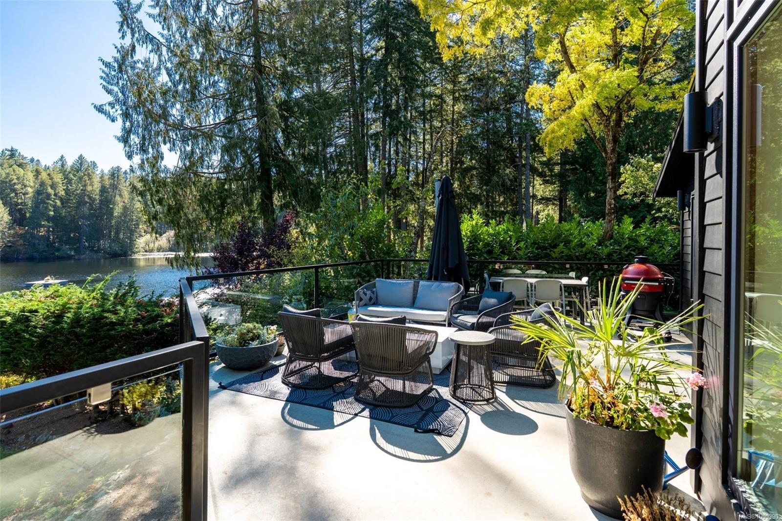 685 Lost Lake Rd, Highlands, BC