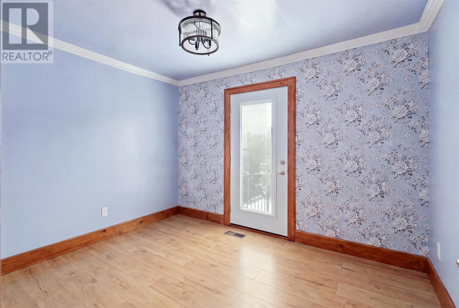 60 Dennis St, Sault Ste. Marie, ON