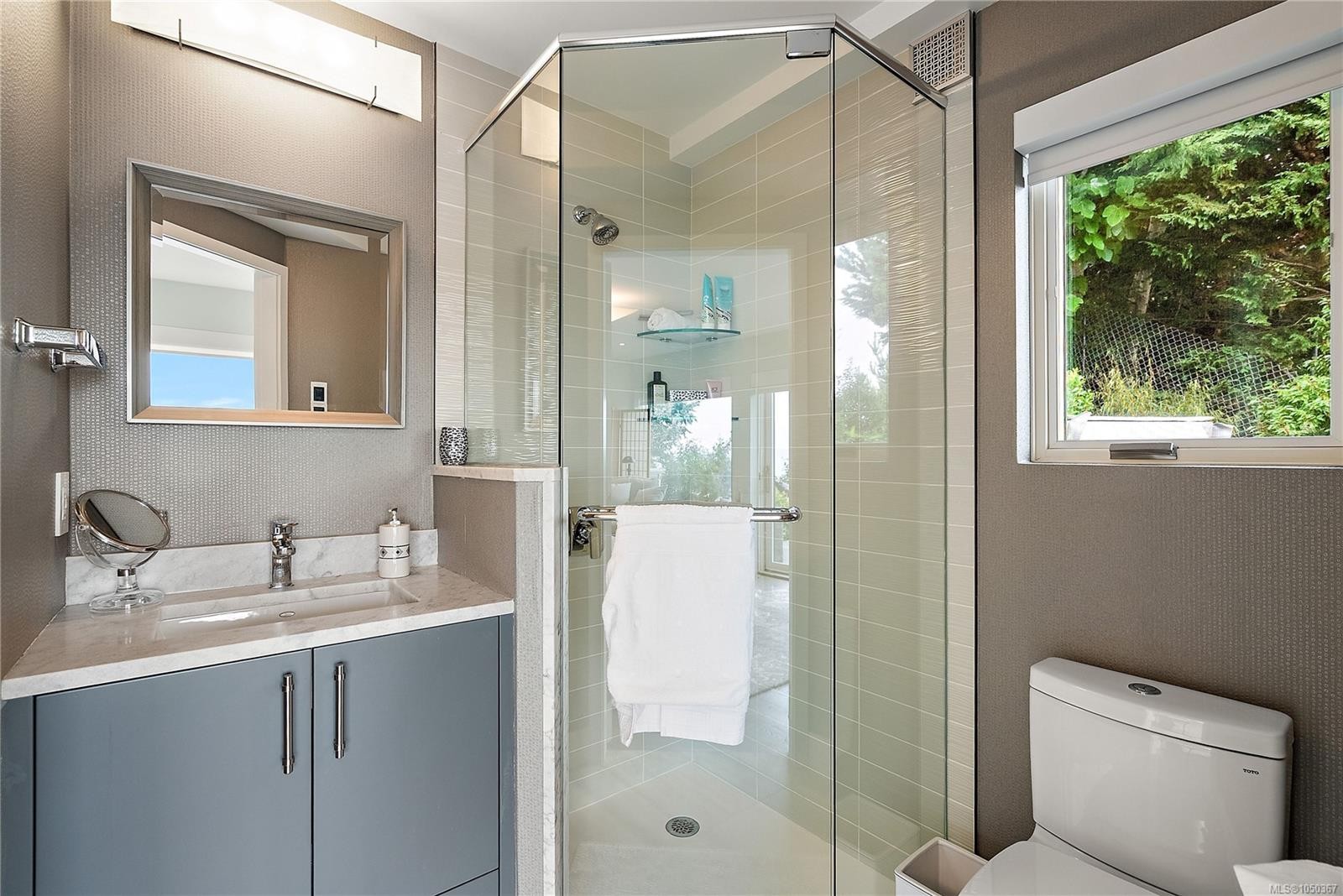 2920 Mt. Baker View Rd, Saanich, BC