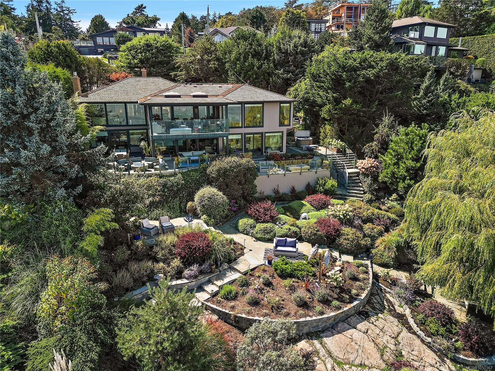 2920 Mt. Baker View Rd, Saanich, BC