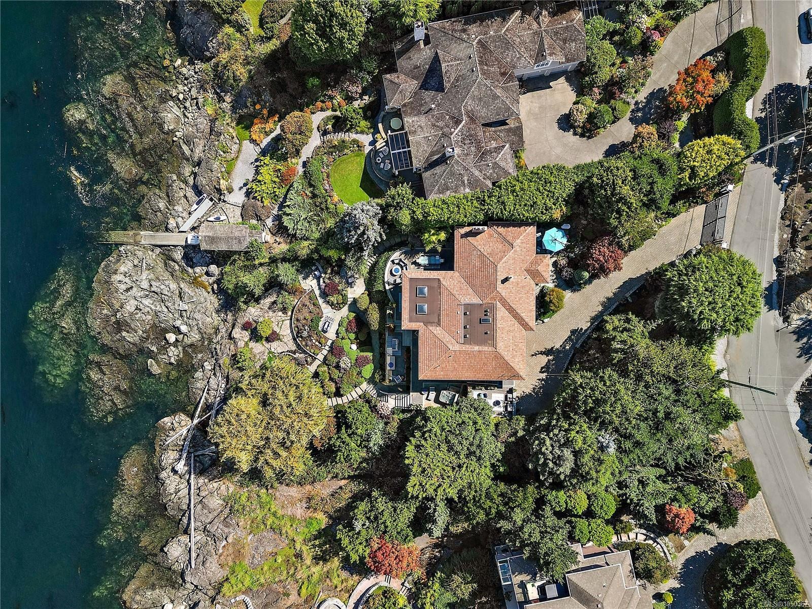 2920 Mt. Baker View Rd, Saanich, BC