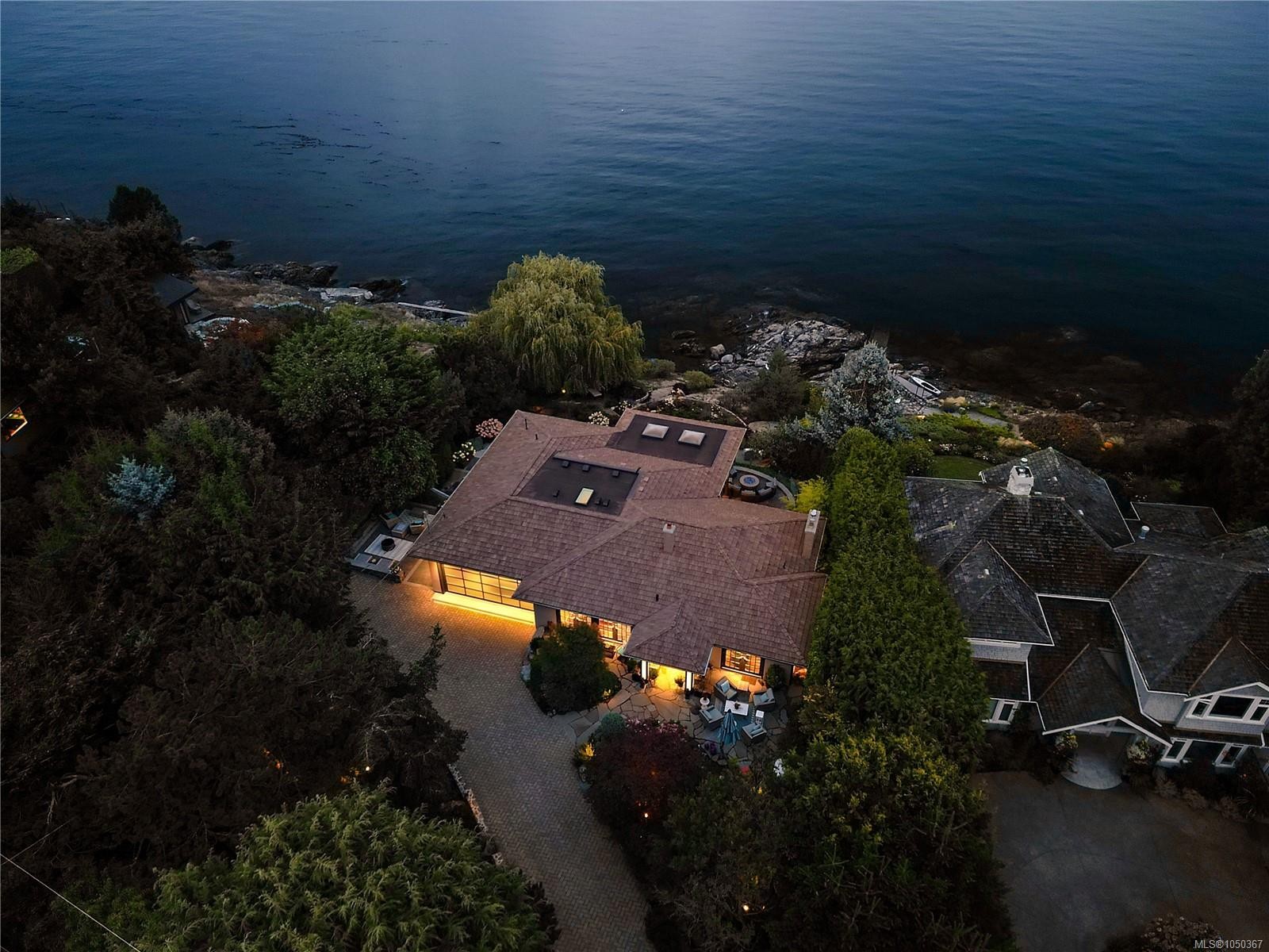 2920 Mt. Baker View Rd, Saanich, BC
