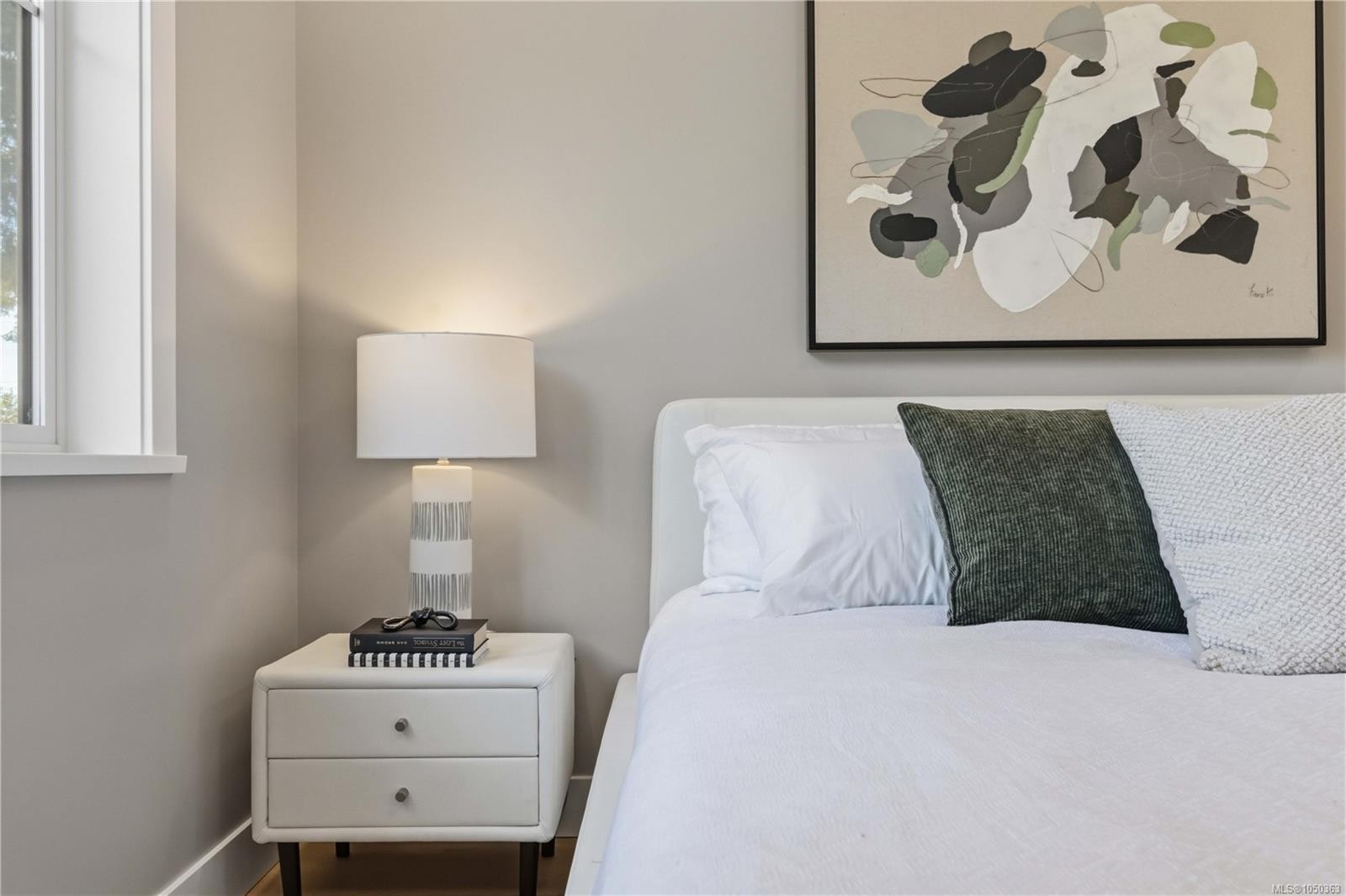 #2-2312 Orchard Ave, Sidney, BC
