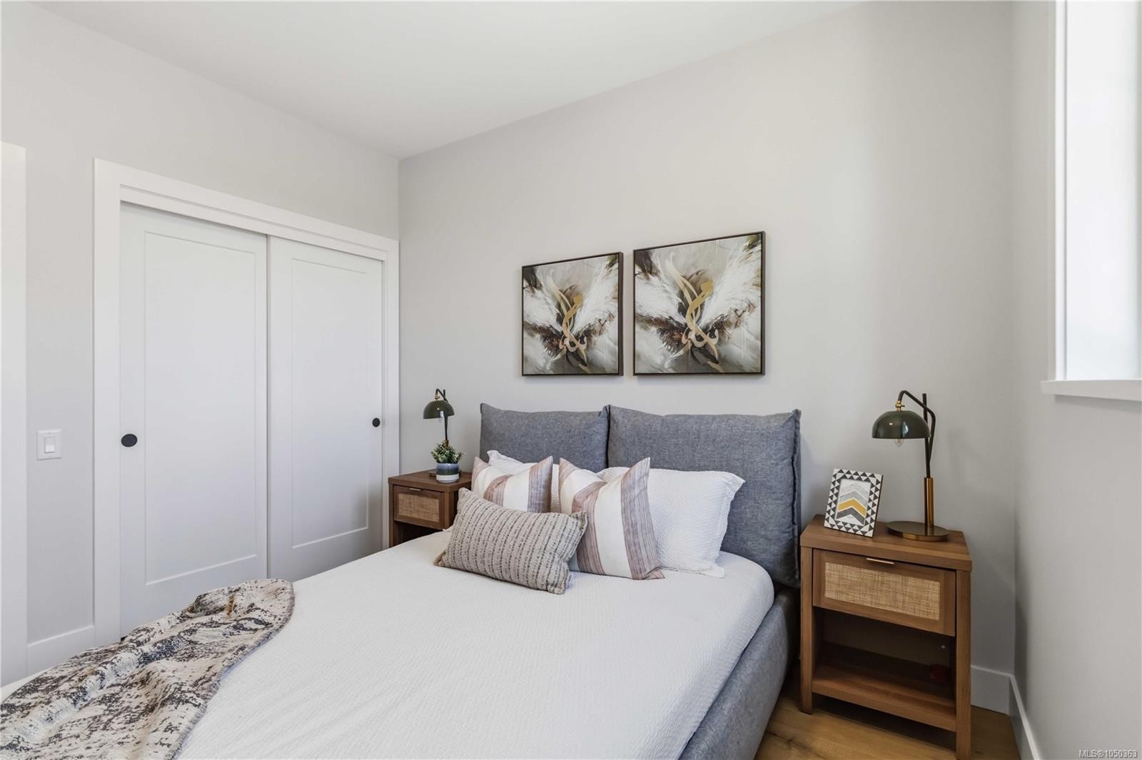 #2-2312 Orchard Ave, Sidney, BC