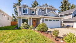 2563 Brookfield Dr Courtenay, BC V9N 0E6