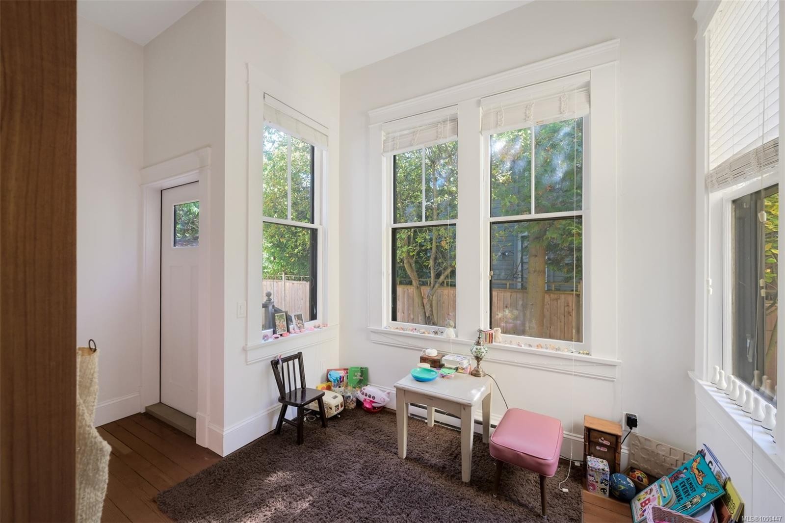 737 Vancouver St, Victoria, BC