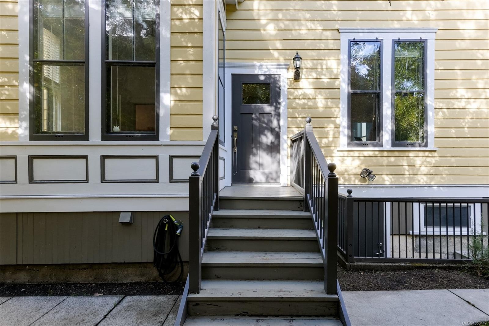 737 Vancouver St, Victoria, BC