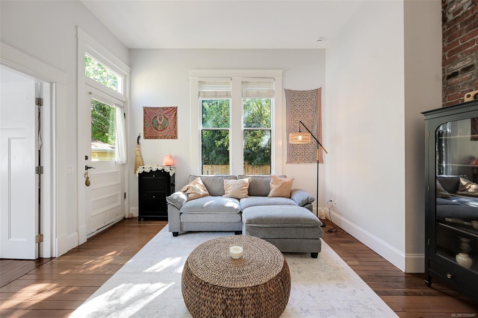 737 Vancouver St, Victoria, BC