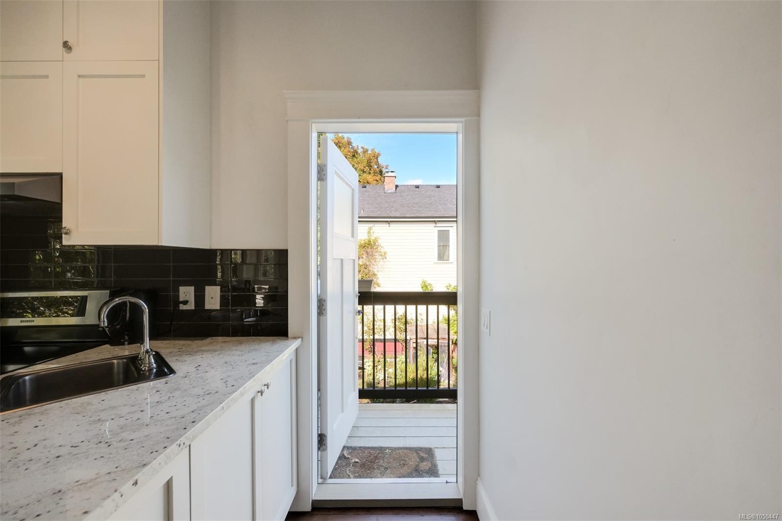 737 Vancouver St, Victoria, BC