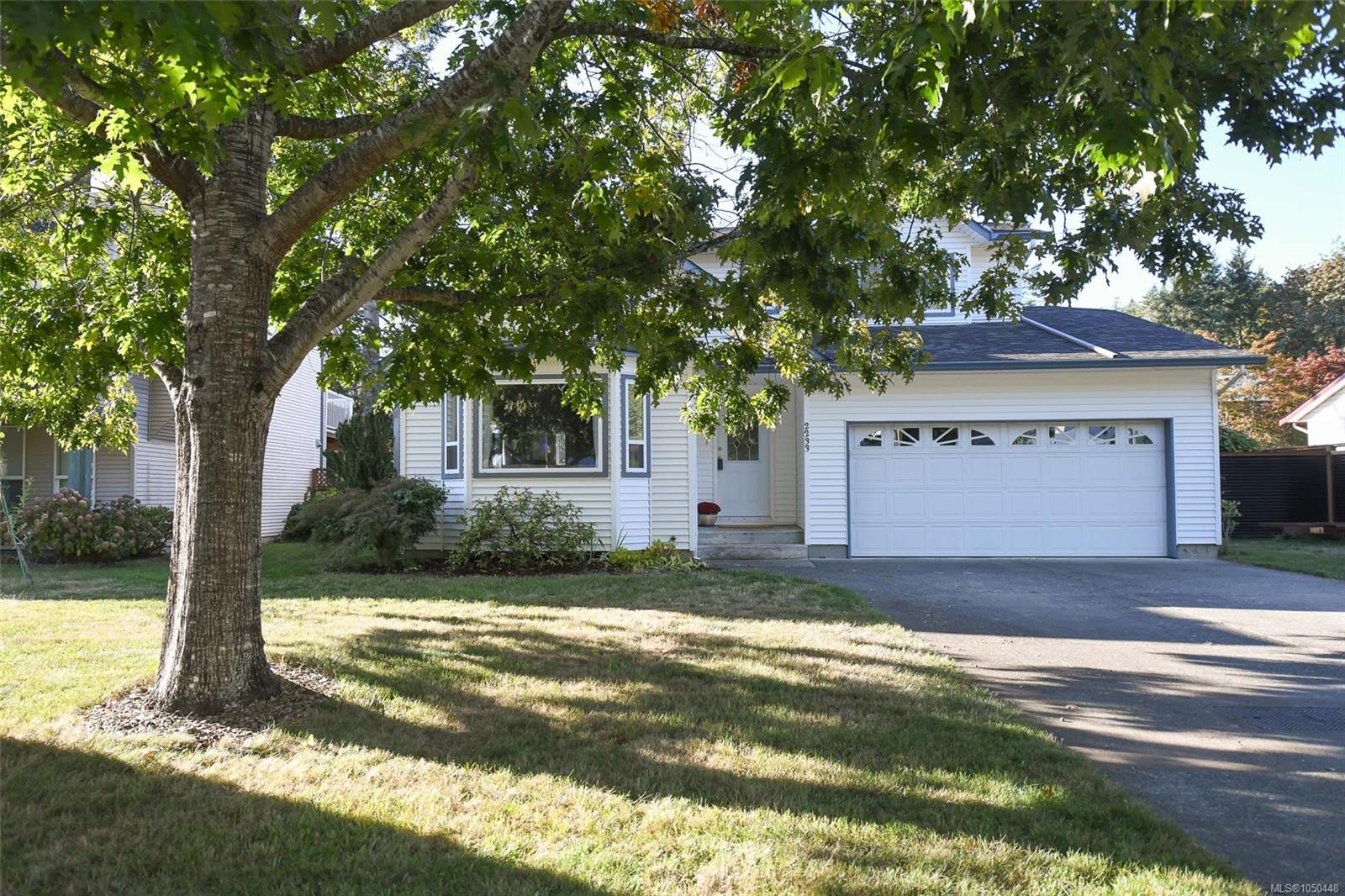 2233 Bolt Ave, Comox, BC