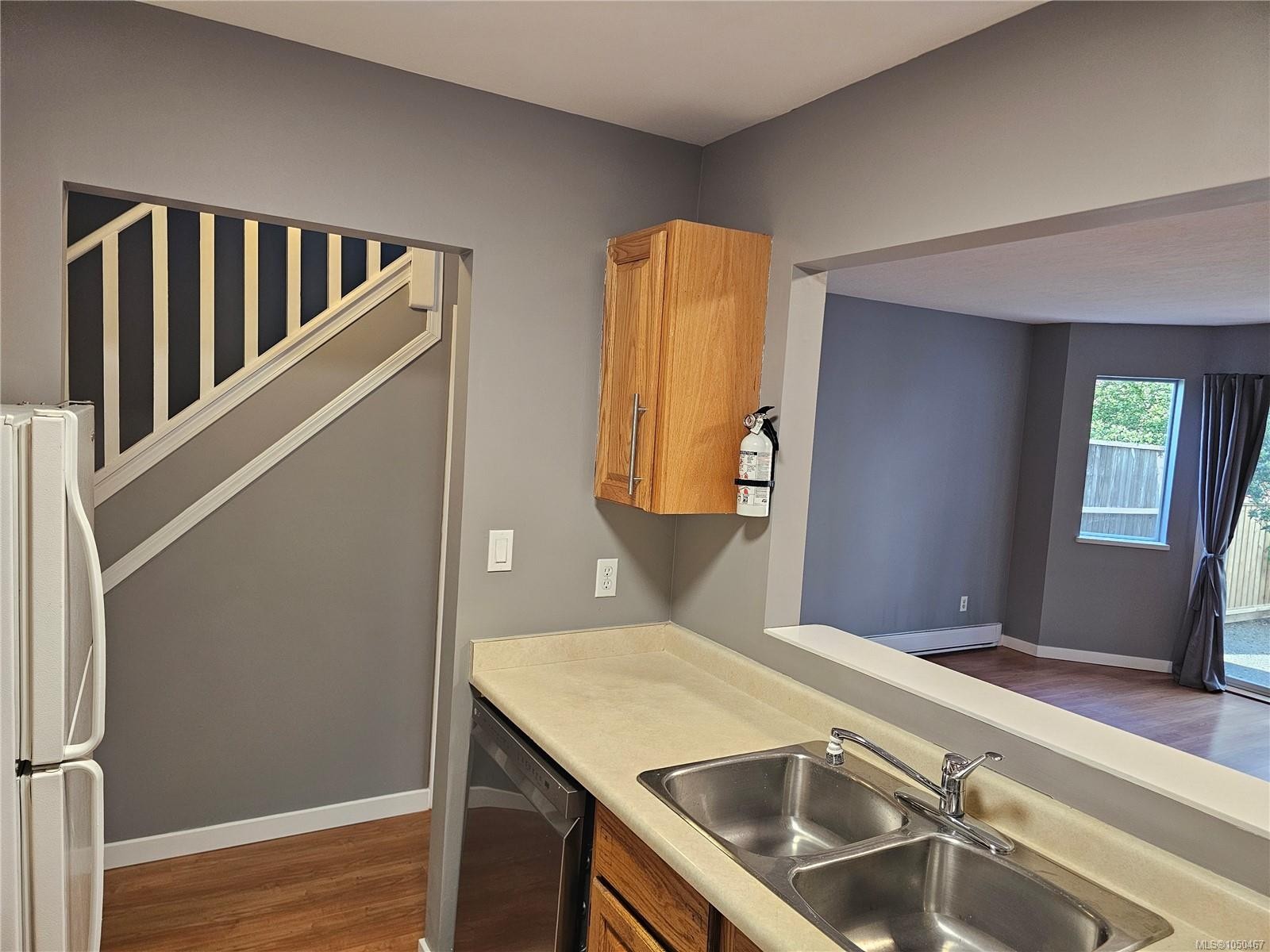 #4-9923 Seventh St, Sidney, BC