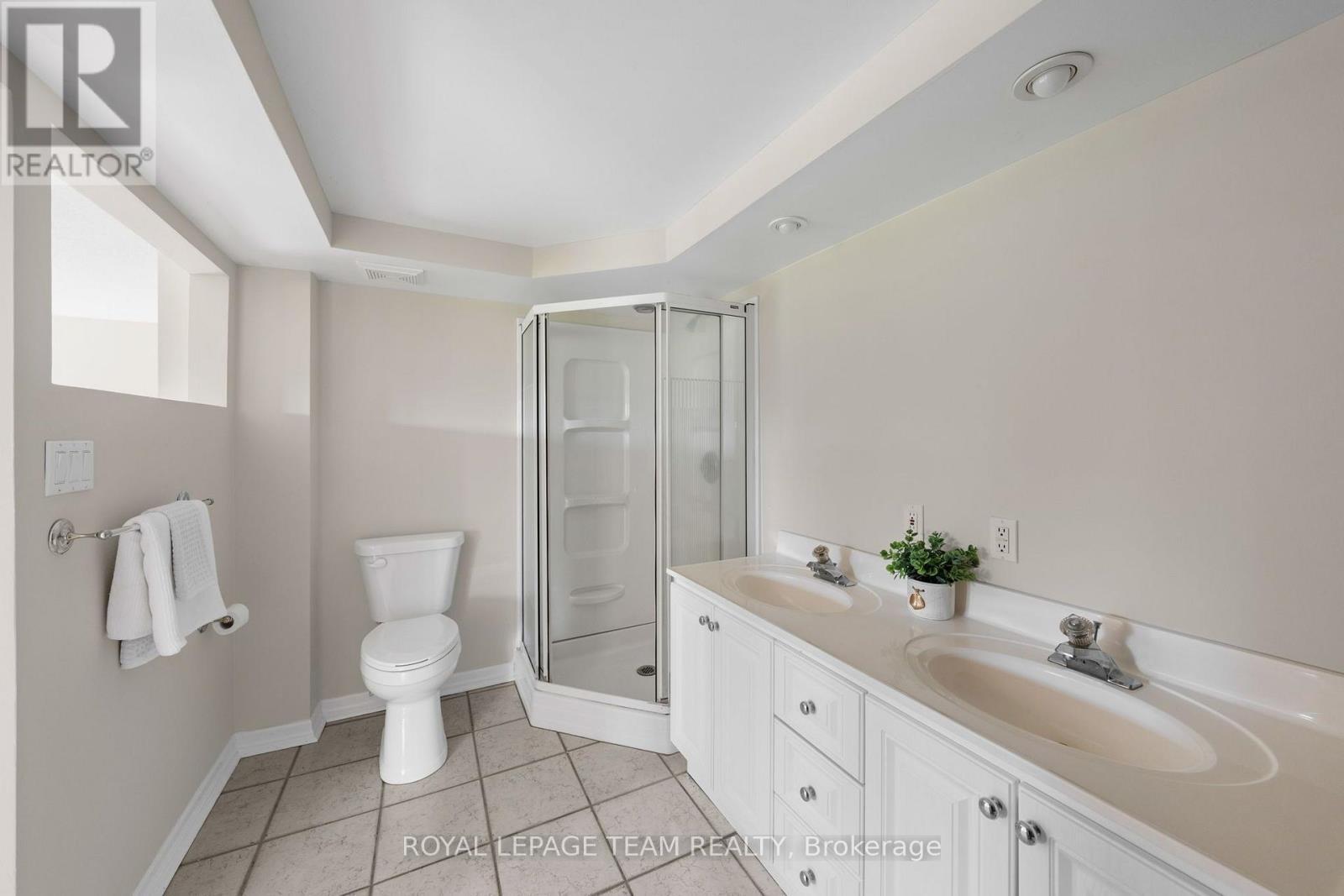 6591 Marina Drive, Ottawa, ON