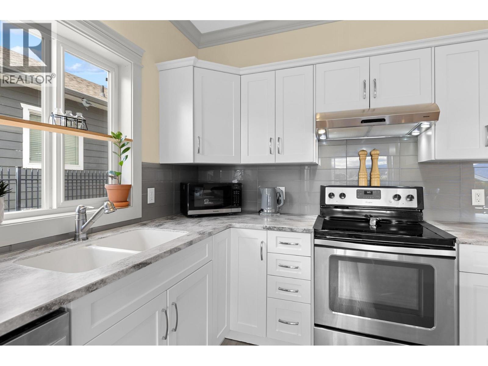 2092 Clover Drive, West Kelowna, BC
