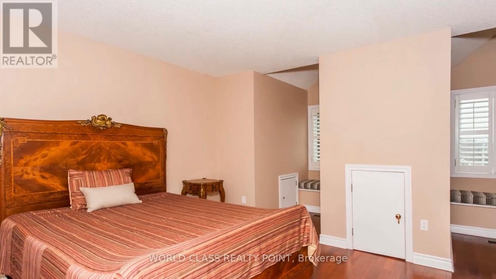 155 Meadowland Crescent, Milton, ON
