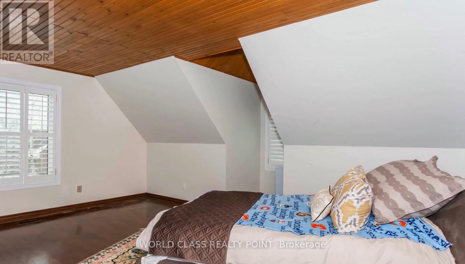155 Meadowland Crescent, Milton, ON