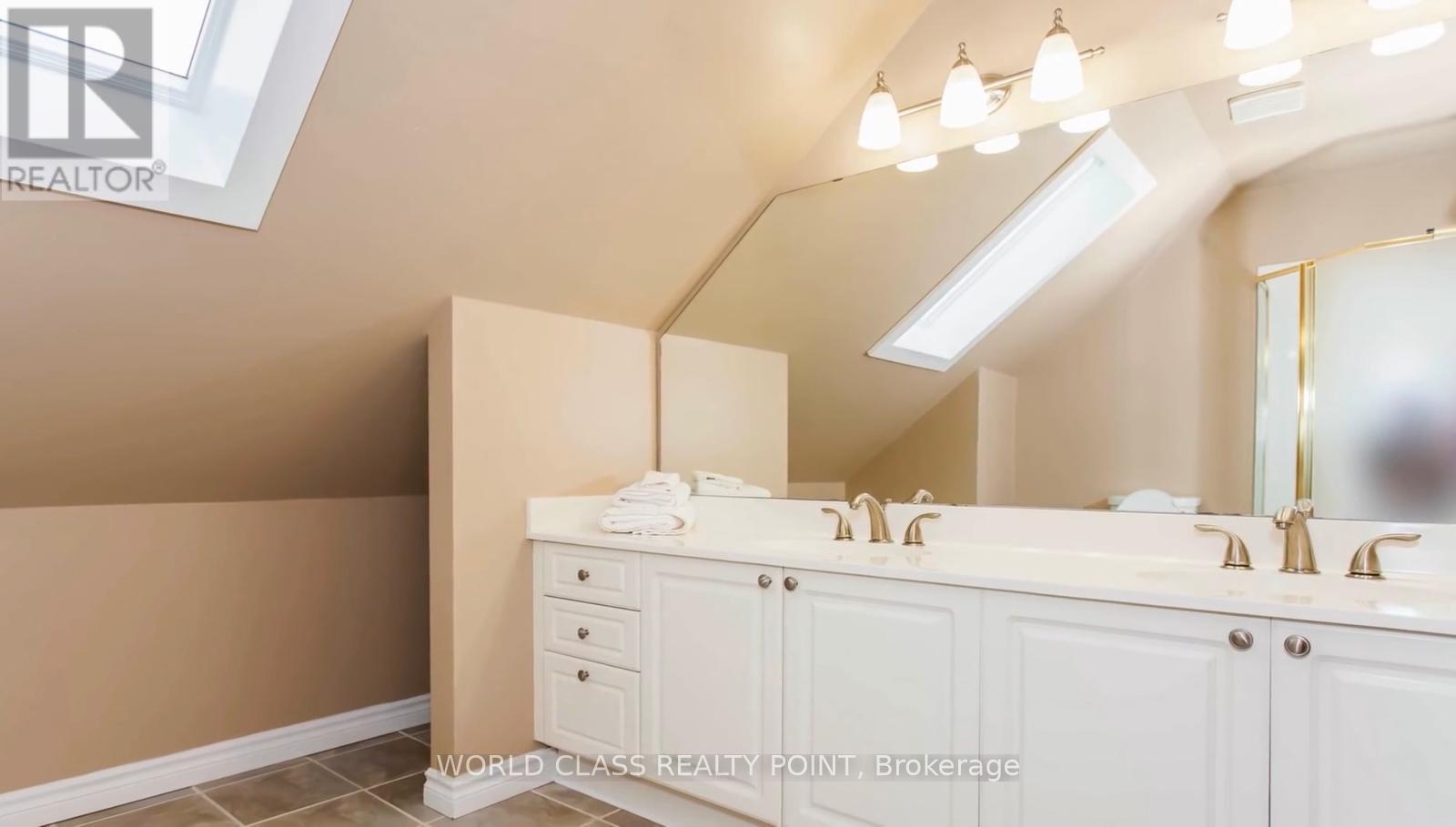 155 Meadowland Crescent, Milton, ON
