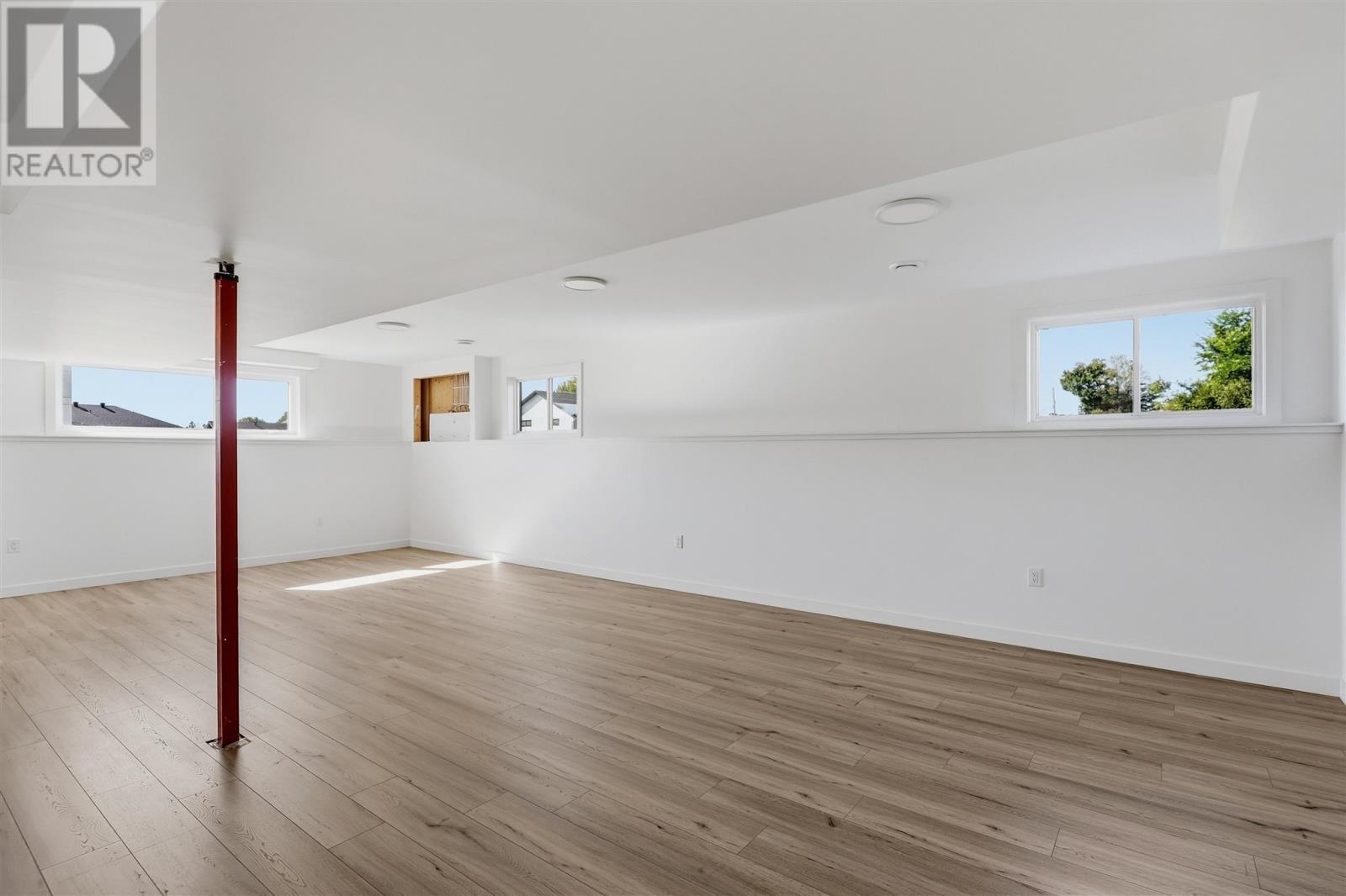 215 Greenfield Dr, Sault Ste. Marie, ON