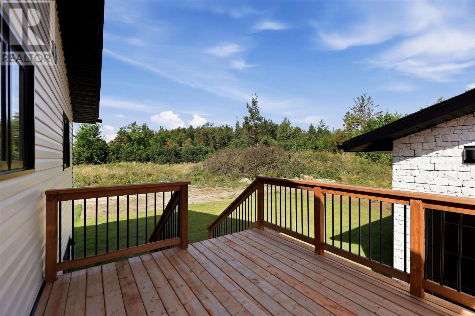 215 Greenfield Dr, Sault Ste. Marie, ON