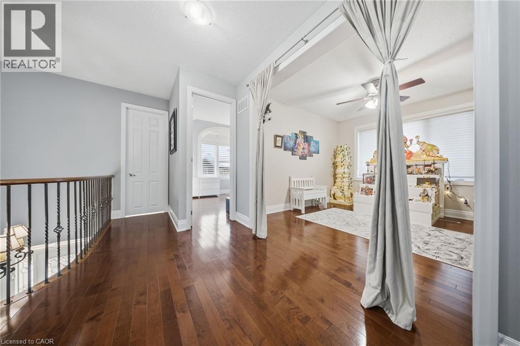 1078 Mcneil Drive, Milton, ON