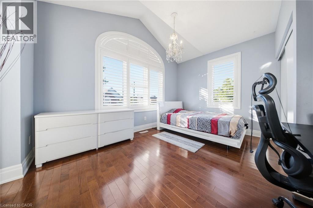 1078 Mcneil Drive, Milton, ON
