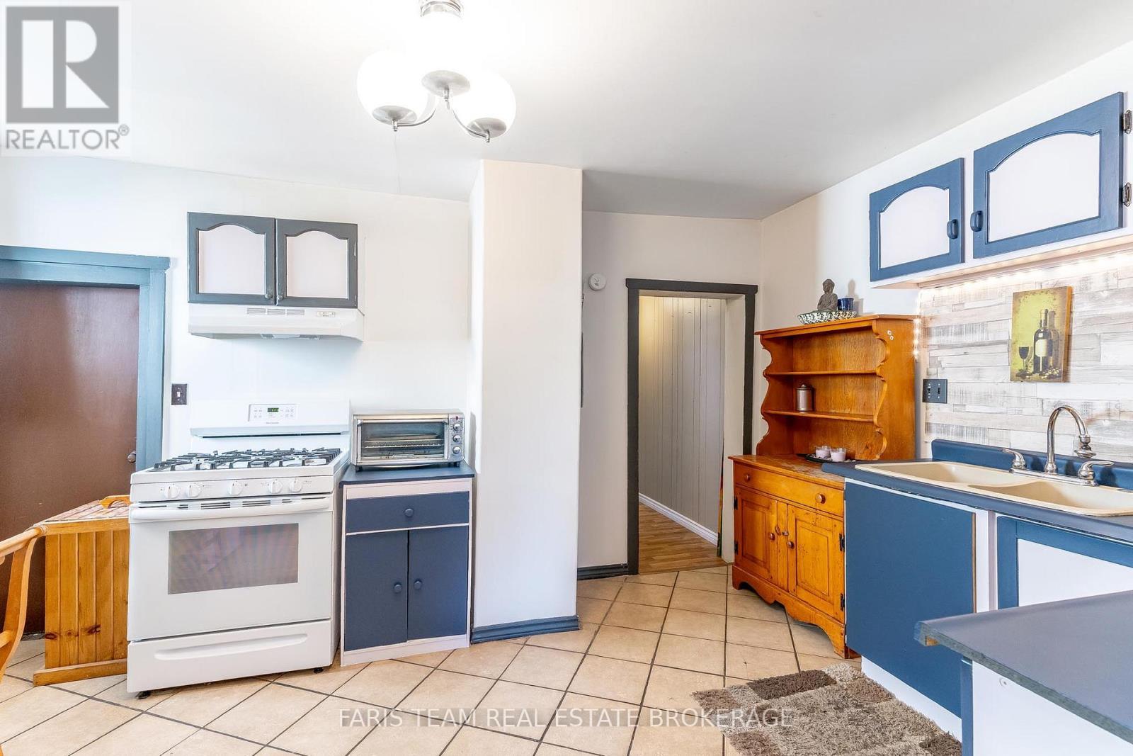 390 Mildred Street, Midland, ON