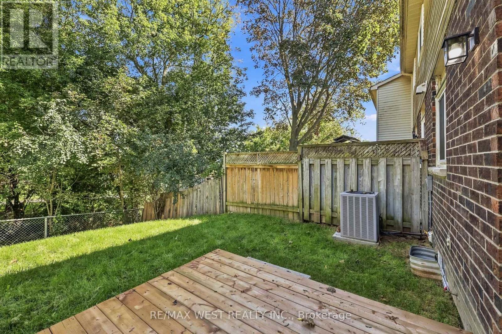 3 - 721 Cricklewood Drive, Oshawa, ON