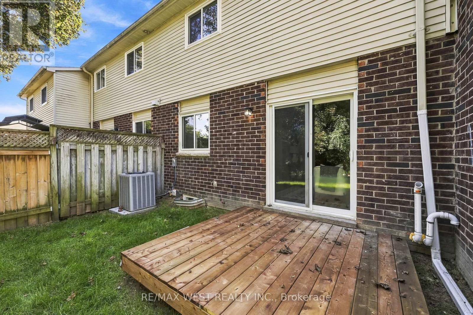 3 - 721 Cricklewood Drive, Oshawa, ON