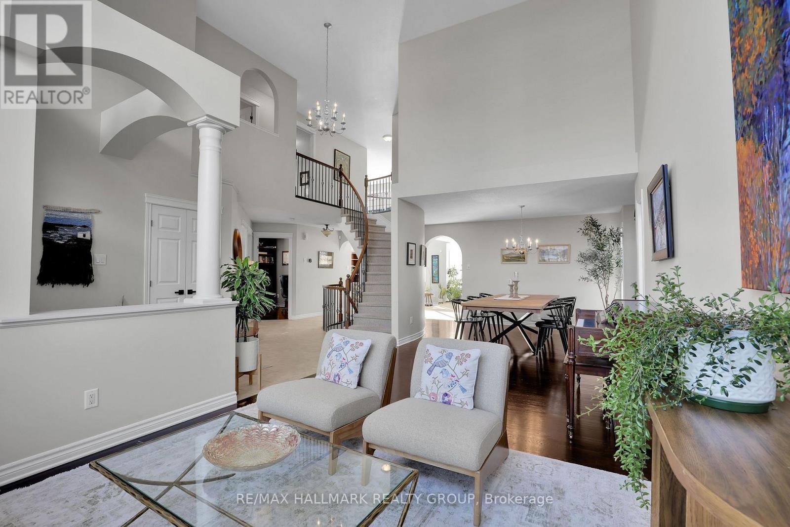 56 Golflinks Drive, Ottawa, ON